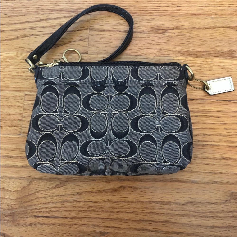 Coach wristlet - Picture 2 of 10